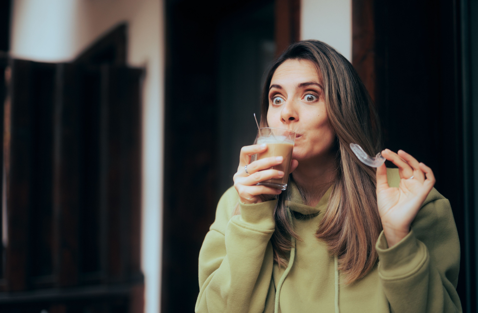 Can-You-Drink-Coffee-With-Invisalign