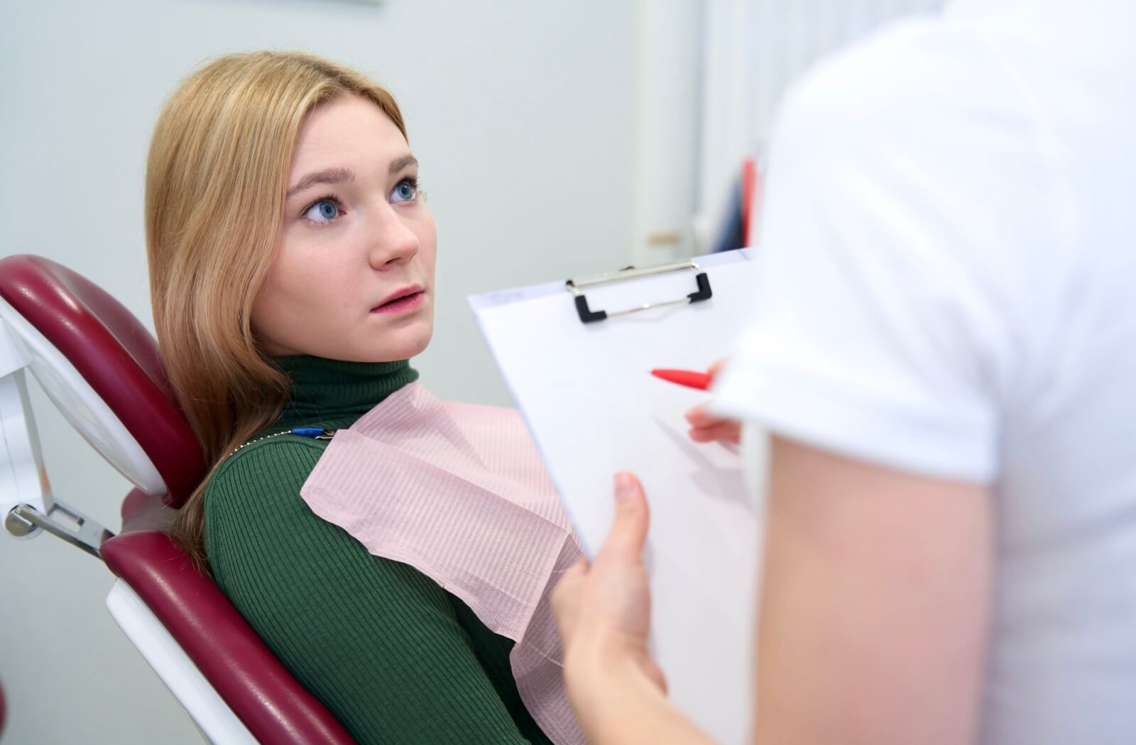 how-long-after-a-teeth-cleaning-can-i-eat-hero